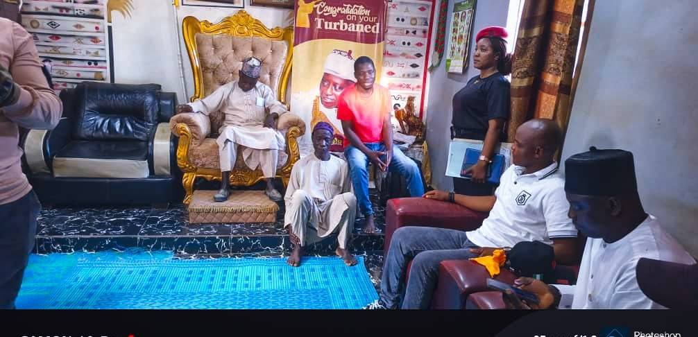 FCT Commander Strengthens Ties with Local Leaders in Mpepe